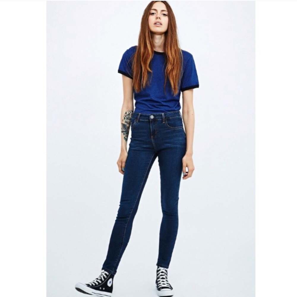 BDG Dark Rinse Mid Rise Ankle Cigarette Straight Leg Jean Size 27